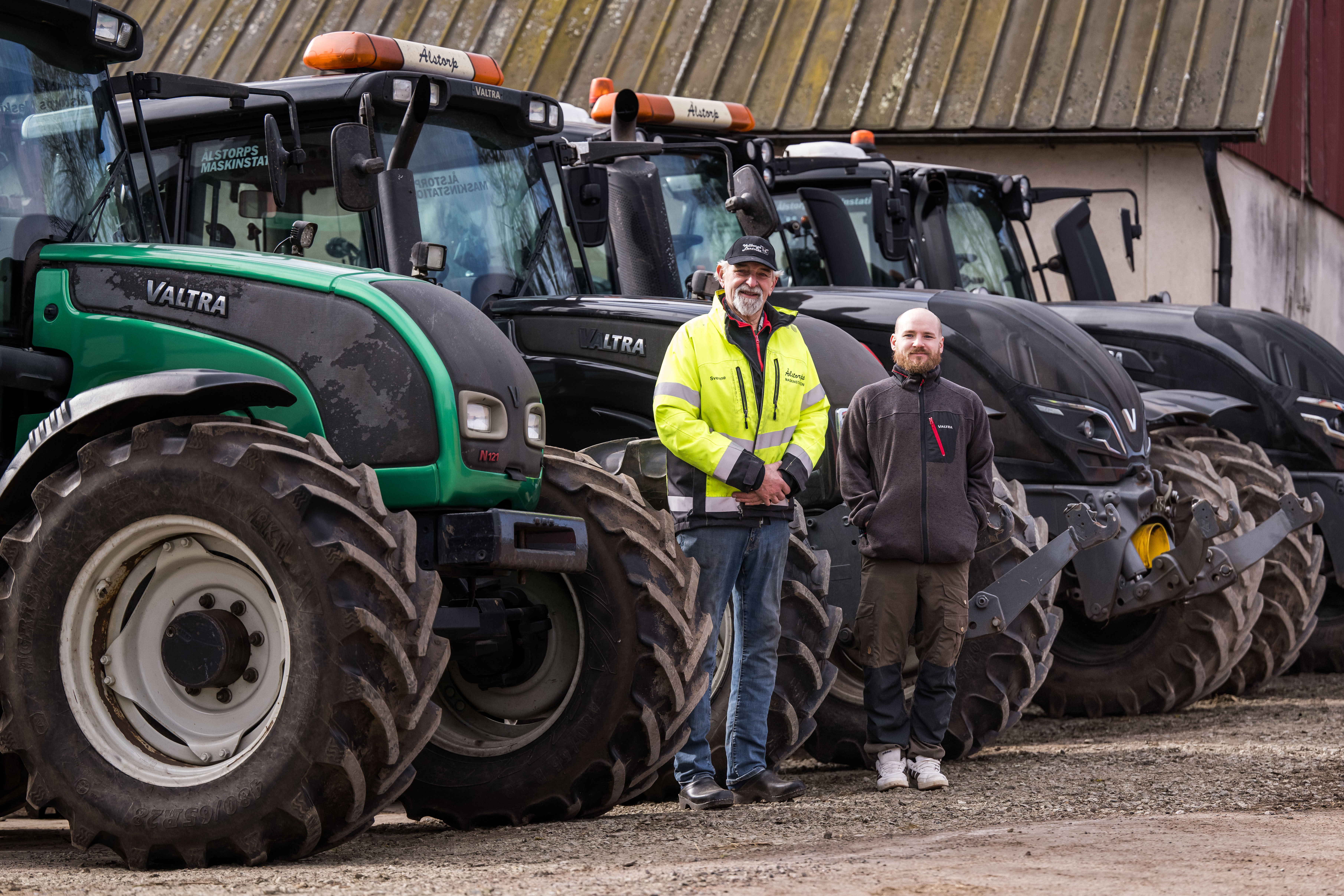 260406 Svenne Karlsson och Benneth Karlsson under en fotografering den 6 april 2026 i Laholm. 
Foto: Niclas Jönsson / BILDBYRÅN / COP 273 / NO0405