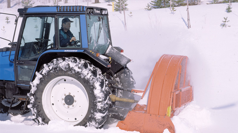 The Valmet 6800 was introduced in 1996 and featured TwinTrac as an option